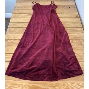 California Bay Co Faux Velvet Spaghetti Strap Dress Size Medium Women’s Wine